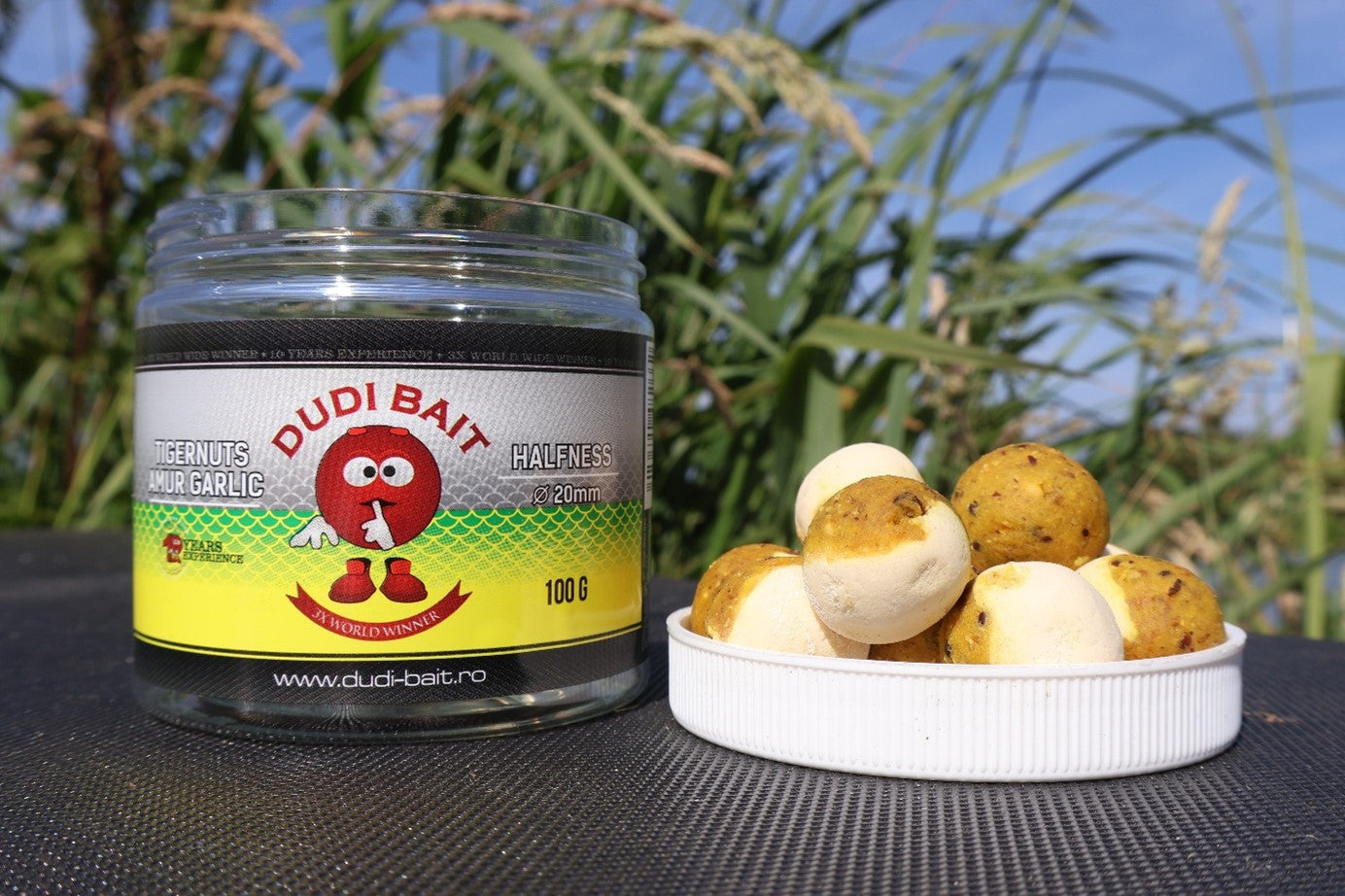 Dudi Bait Hook bait HALFNESS "Amur" Garlic